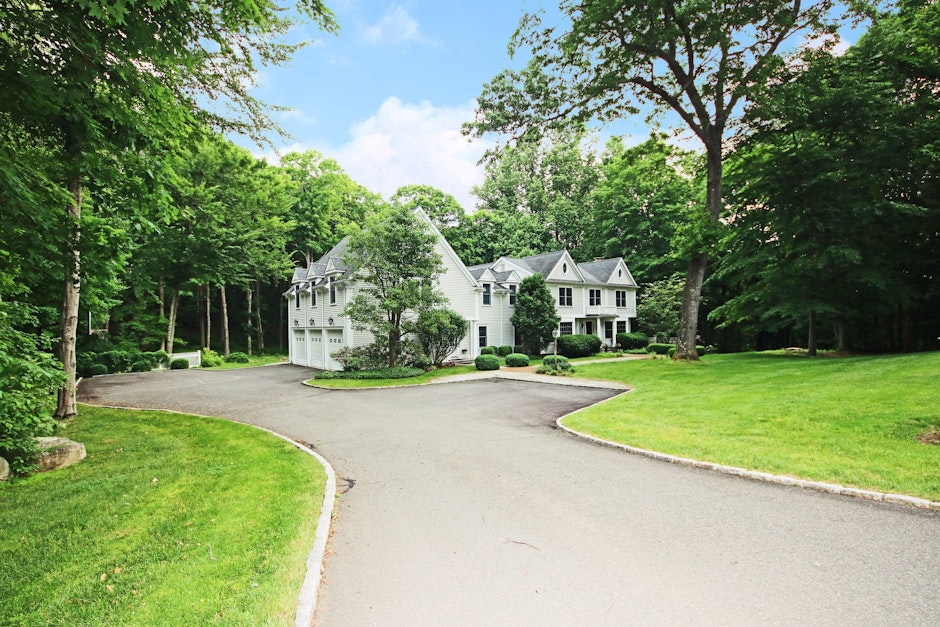 2 Revere Drive, Ridgefield, CT 06877, Presented by Laura Ancona